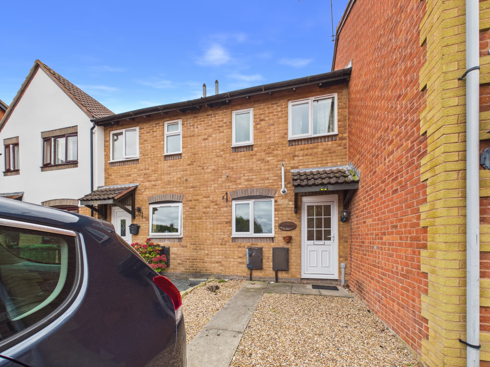 St. Philips Drive, Evesham, WR11 - photo 1 of 16