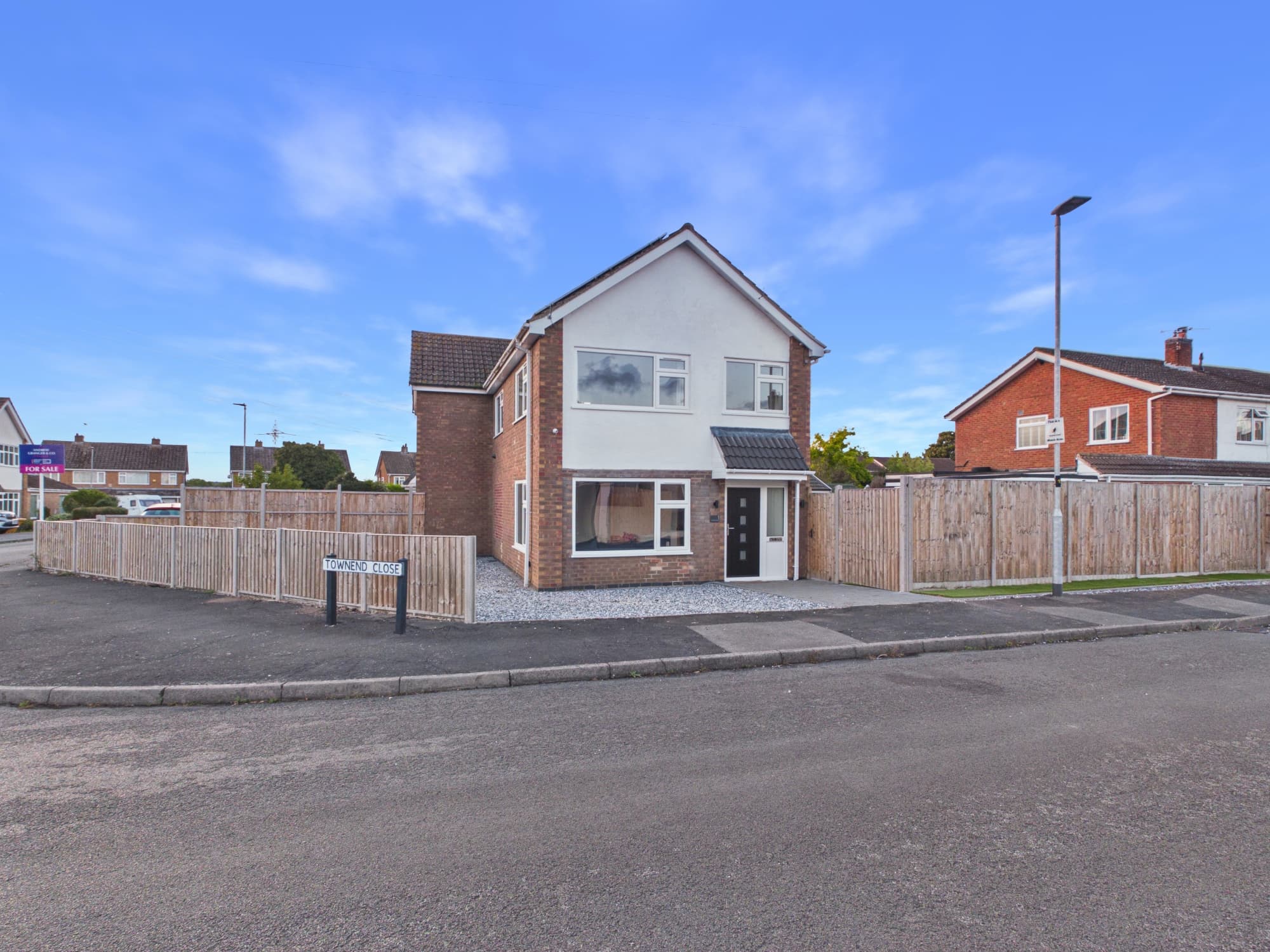Townend Close, Asfordby, Melton Mowbray, LE14 - photo 1 of 28