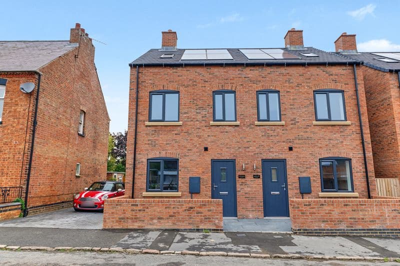Elmwood, Victoria Street, Fleckney, Leicester, LE8 - photo 1 of 12