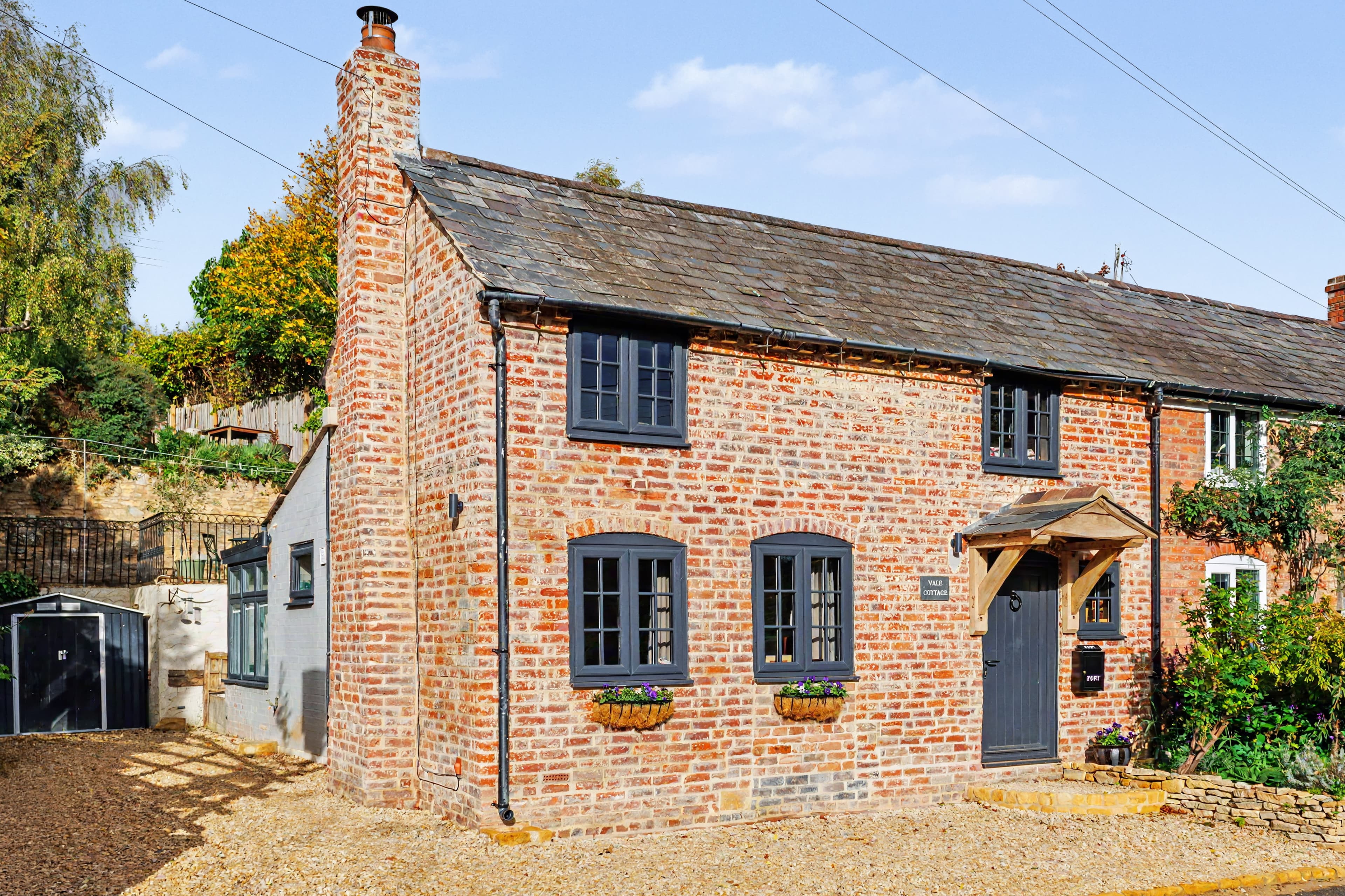 Vale Cottage, Brook Lane, Cropthorne, Pershore, WR10 - photo 1 of 21