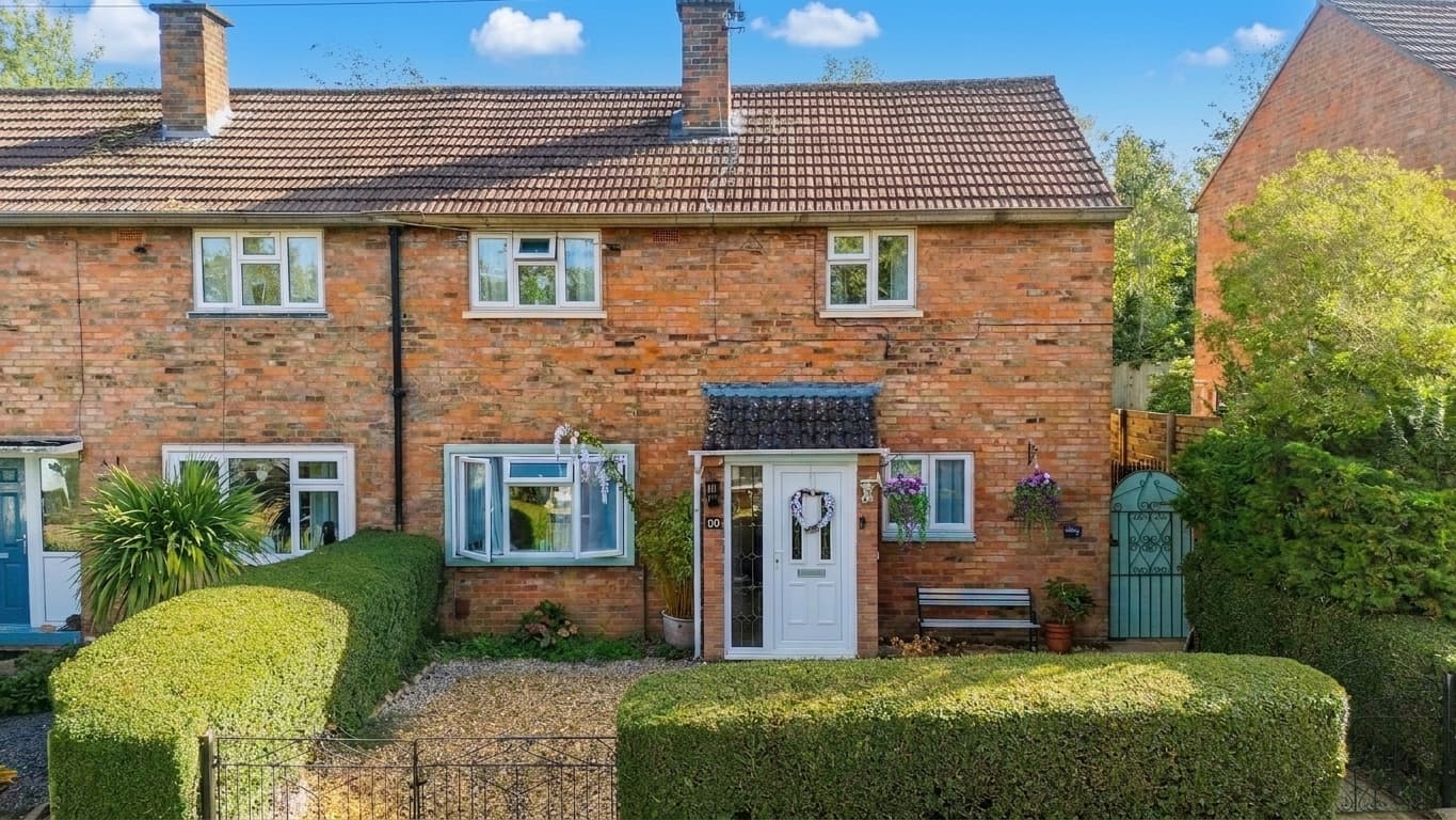 Randles Close, Bushby, Leicester, LE7 - photo 1 of 16