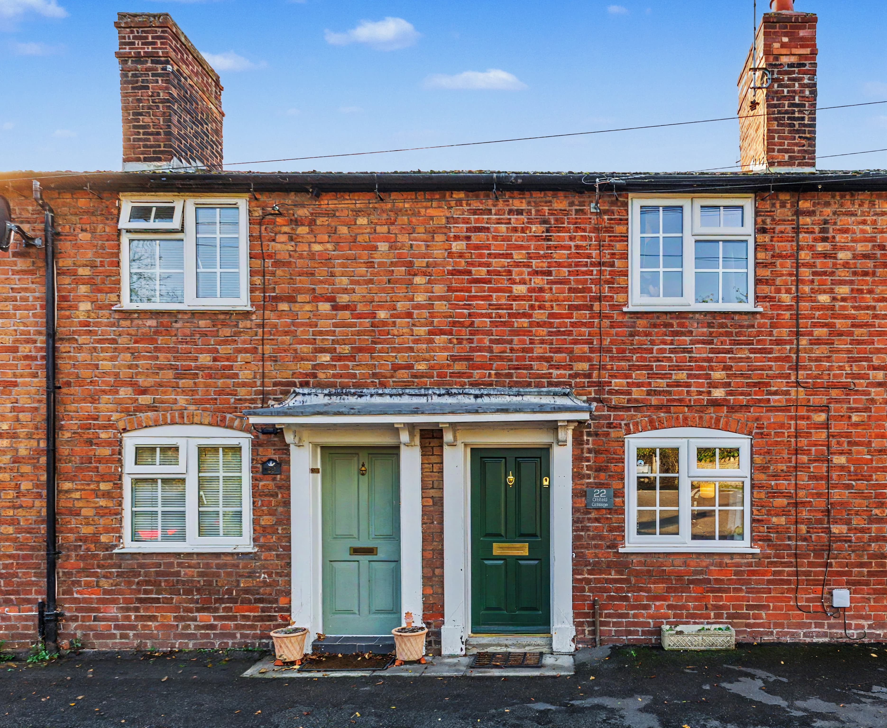 Alderminster, Stratford-Upon-Avon, CV37 - photo 1 of 22